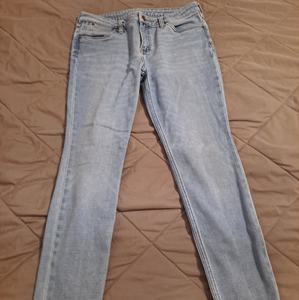 Wrangler size 10, well broken in